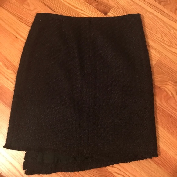 🌸INC Lined Skirt with Brooch - Picture 3 of 6